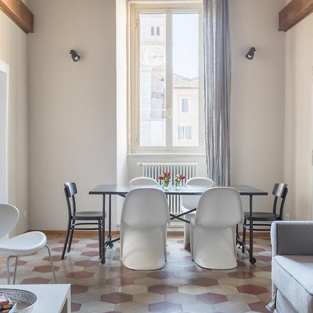 Mami'S Home Trastevere Apt With Private Terrace Rome Bagian luar foto