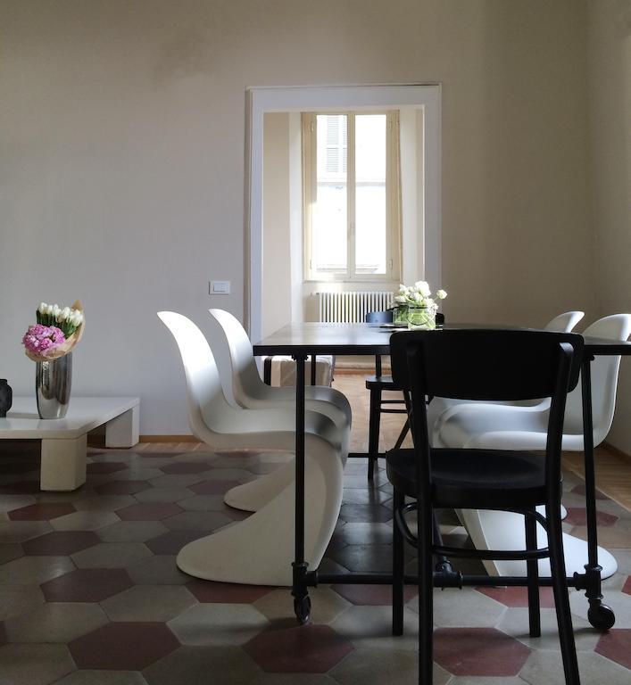 Mami'S Home Trastevere Apt With Private Terrace Rome Ruang foto