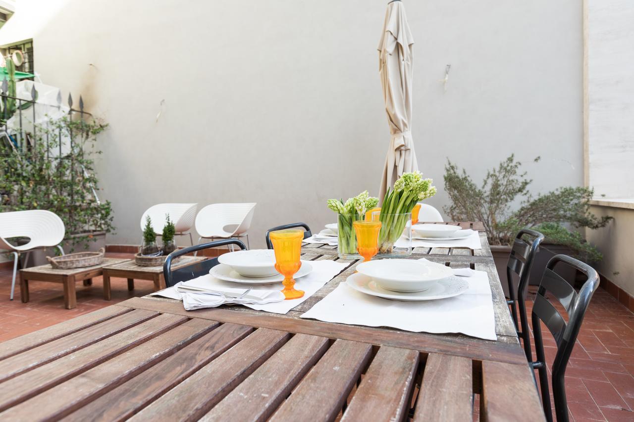 Mami'S Home Trastevere Apt With Private Terrace Rome Bagian luar foto