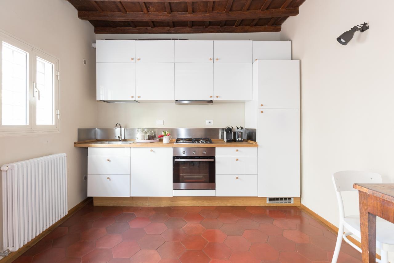 Mami'S Home Trastevere Apt With Private Terrace Rome Bagian luar foto