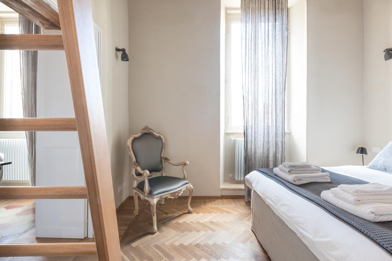 Mami'S Home Trastevere Apt With Private Terrace Rome Bagian luar foto