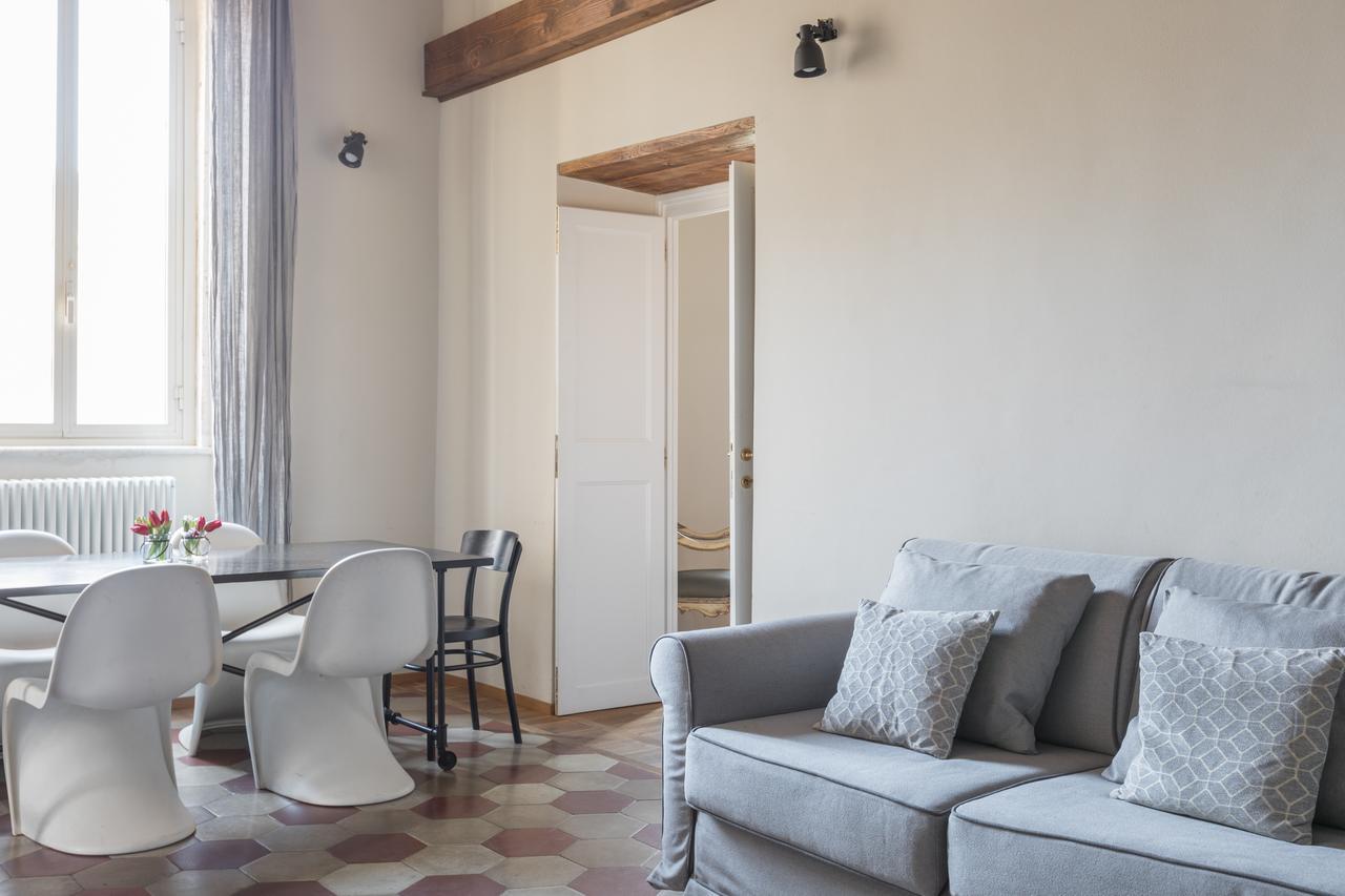 Mami'S Home Trastevere Apt With Private Terrace Rome Bagian luar foto